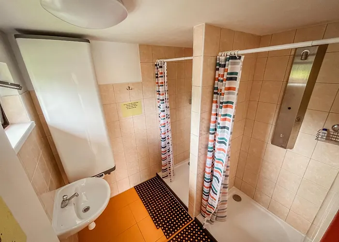 Karavan 3 V Arealu Koupaliste V Orlickych Horach * Bystré